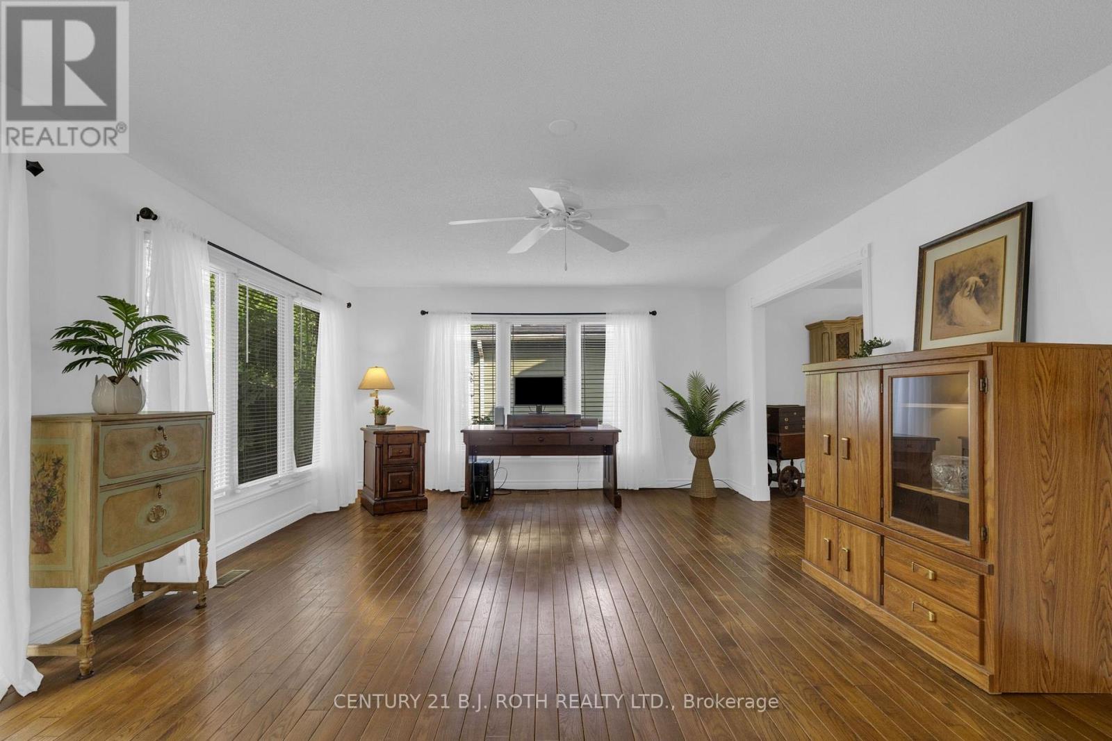 63 OREN BOULEVARD - 15