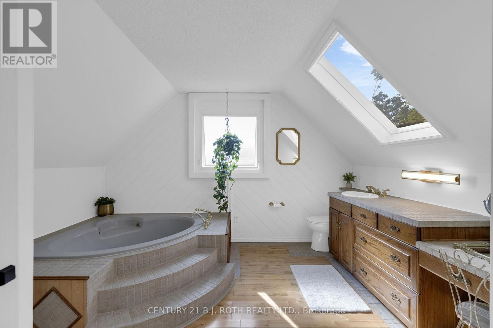 63 OREN BOULEVARD - 28