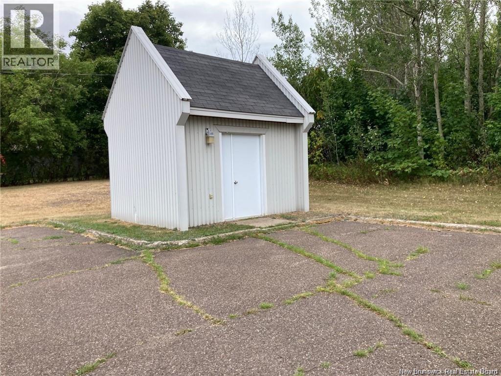 324 Boul. St-Pierre Ouest, Caraquet — photo 5