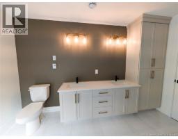 193 Rachel Street, photo 17