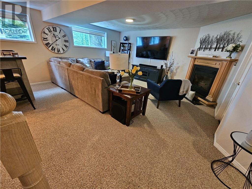 94 Renee Crescent - Image 38
