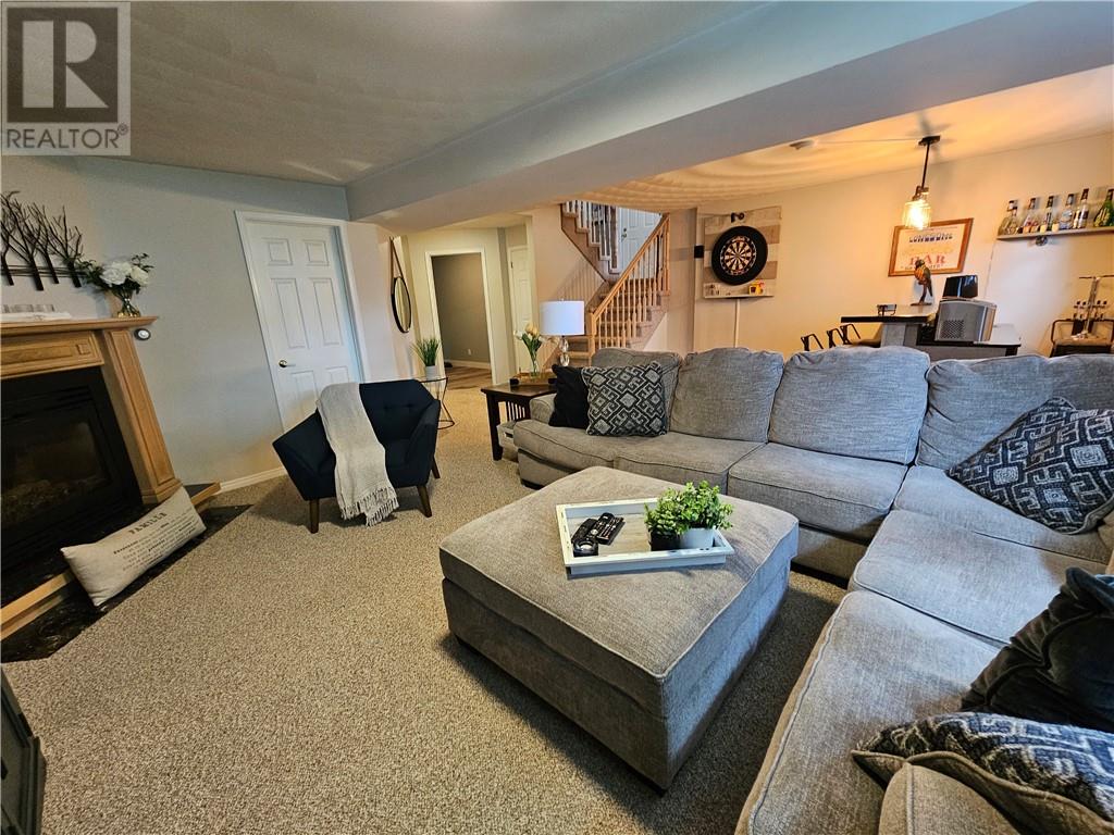 94 Renee Crescent - Image 40