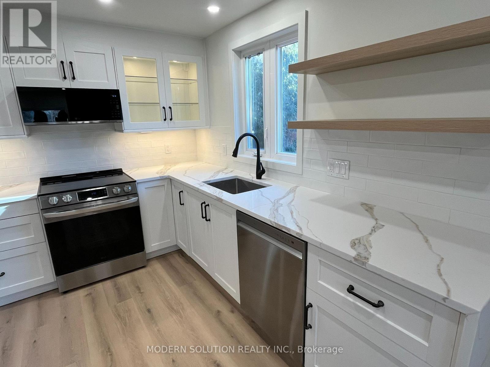 23 TILDEN CRESCENT, Toronto (Humber Heights) — photo 6