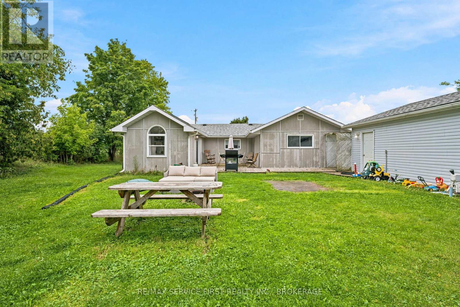2867 HIGHWAY 2 - Image 37