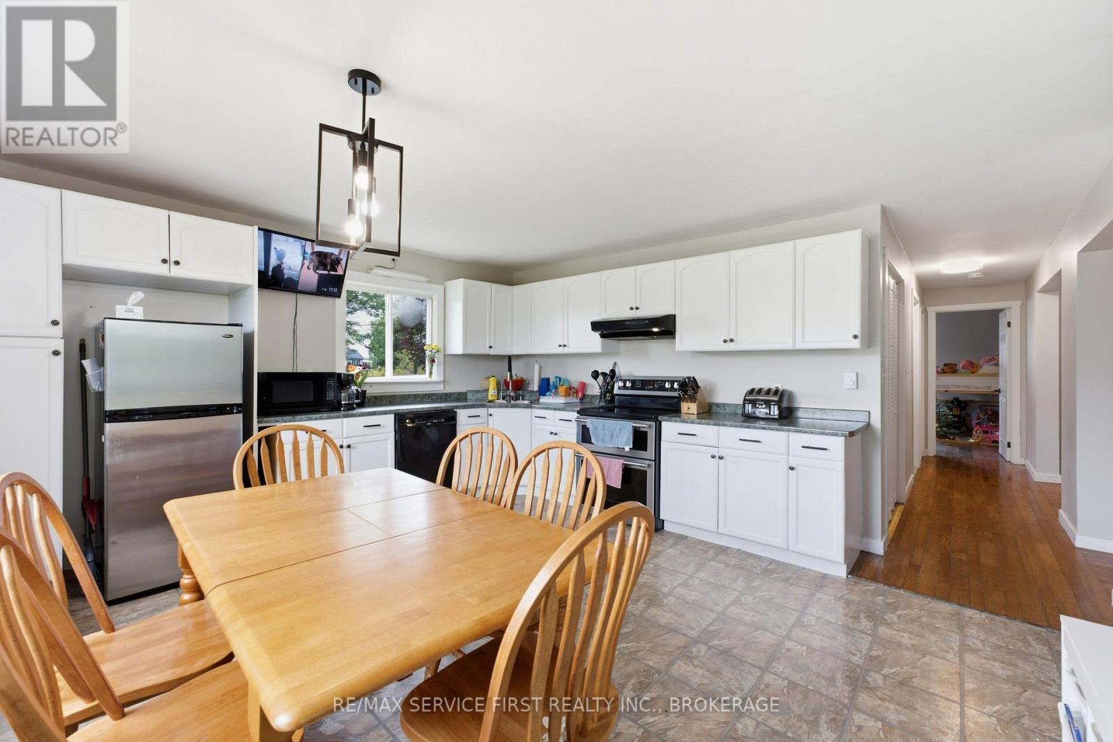 2867 HIGHWAY 2 - Image 9