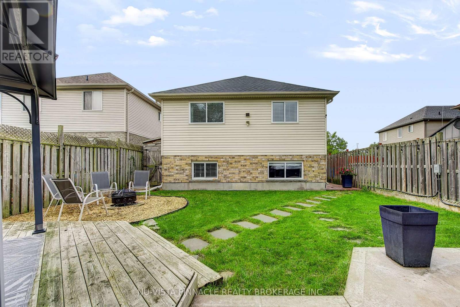 2871 MEADOWGATE BOULEVARD - 36