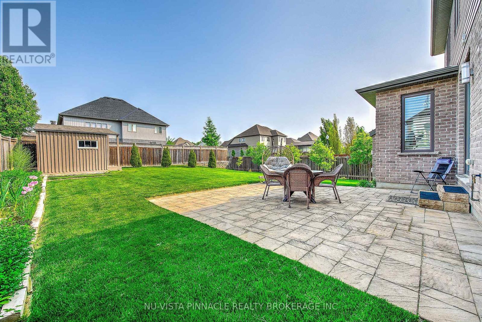 738 HICKORYRIDGE COMMON - Image 45