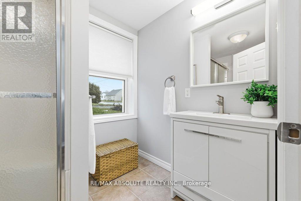 132 EDWARD STREET S - Image 16