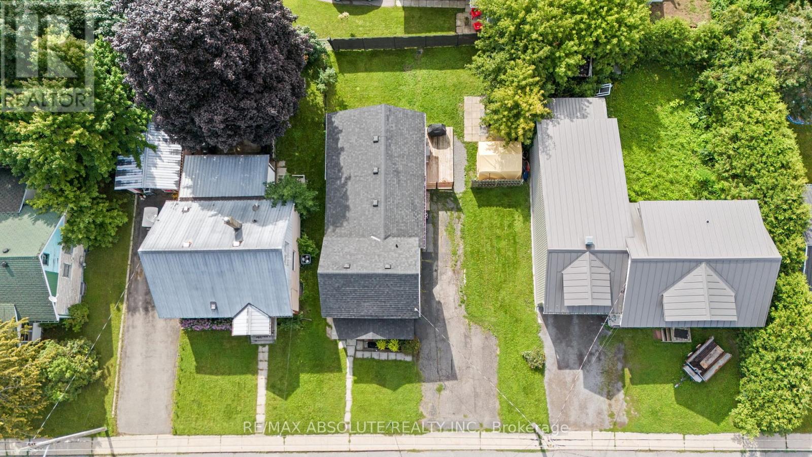 132 EDWARD STREET S - Image 23