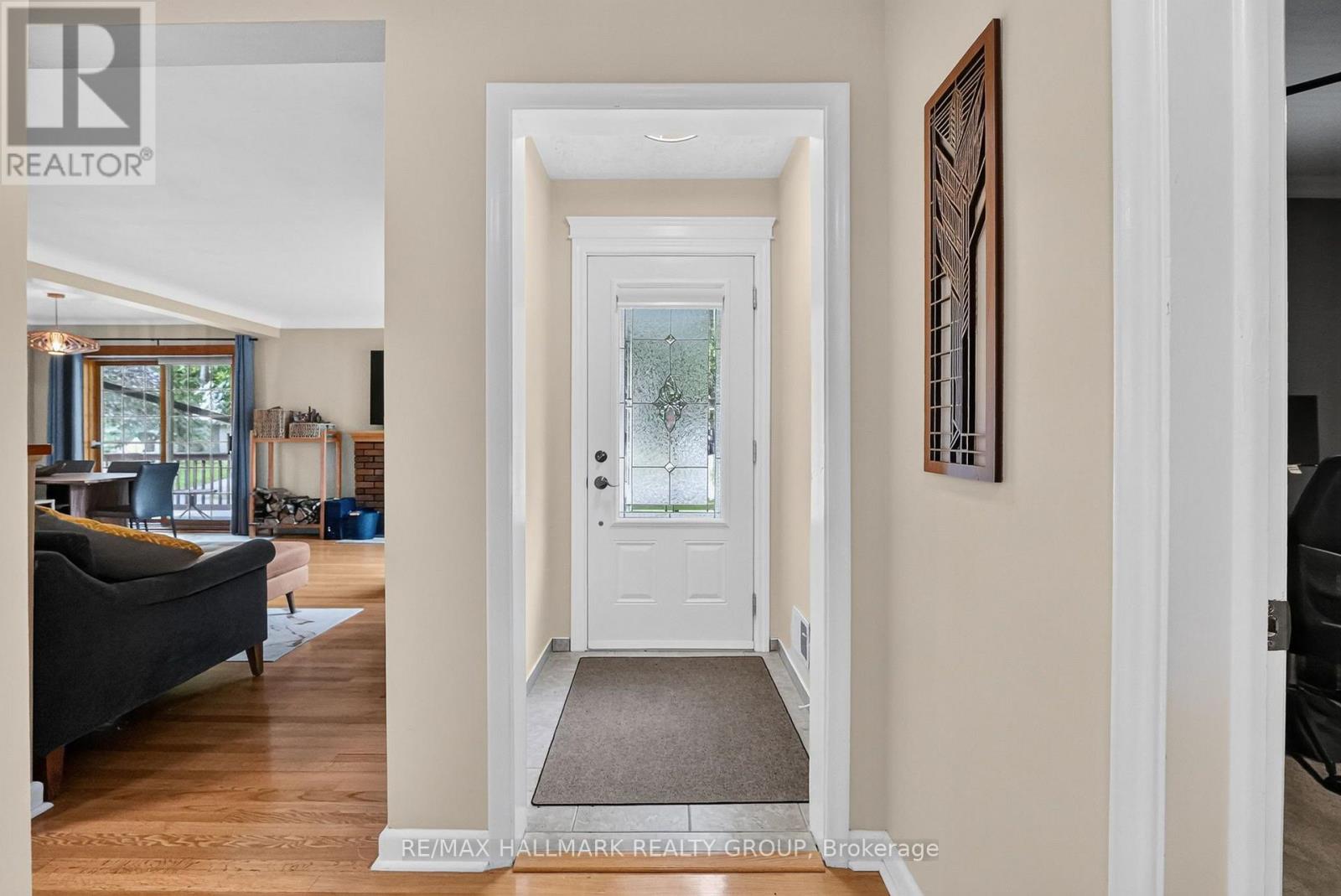 987 NEVILLE STREET - 6