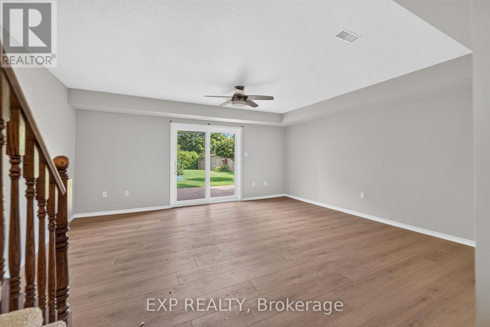 4385 HENRY AVENUE - 24