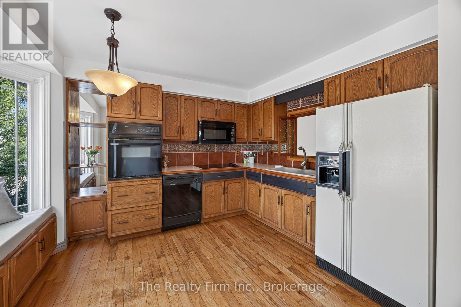 #19 46 CONESTOGA ROAD - 19
