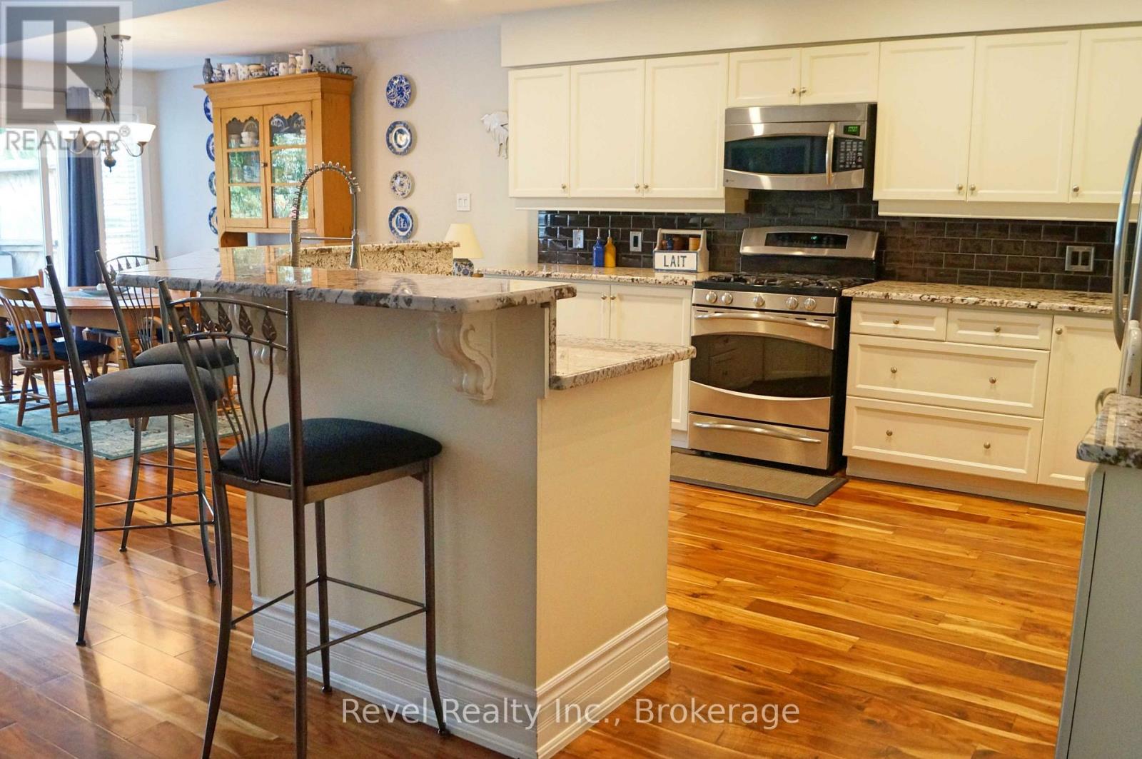 #6 111 Ellen Lane, Collingwood, Ontario, L9Y4W4, Collingwood, Ontario — photo 4 of 5