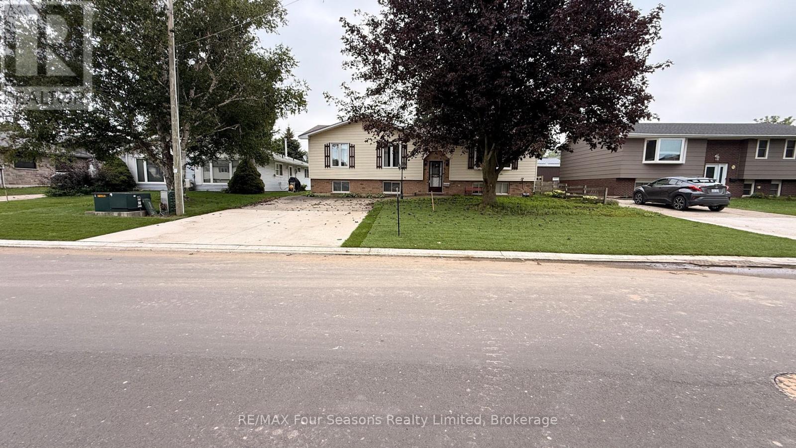 317 BRICKER STREET - 2