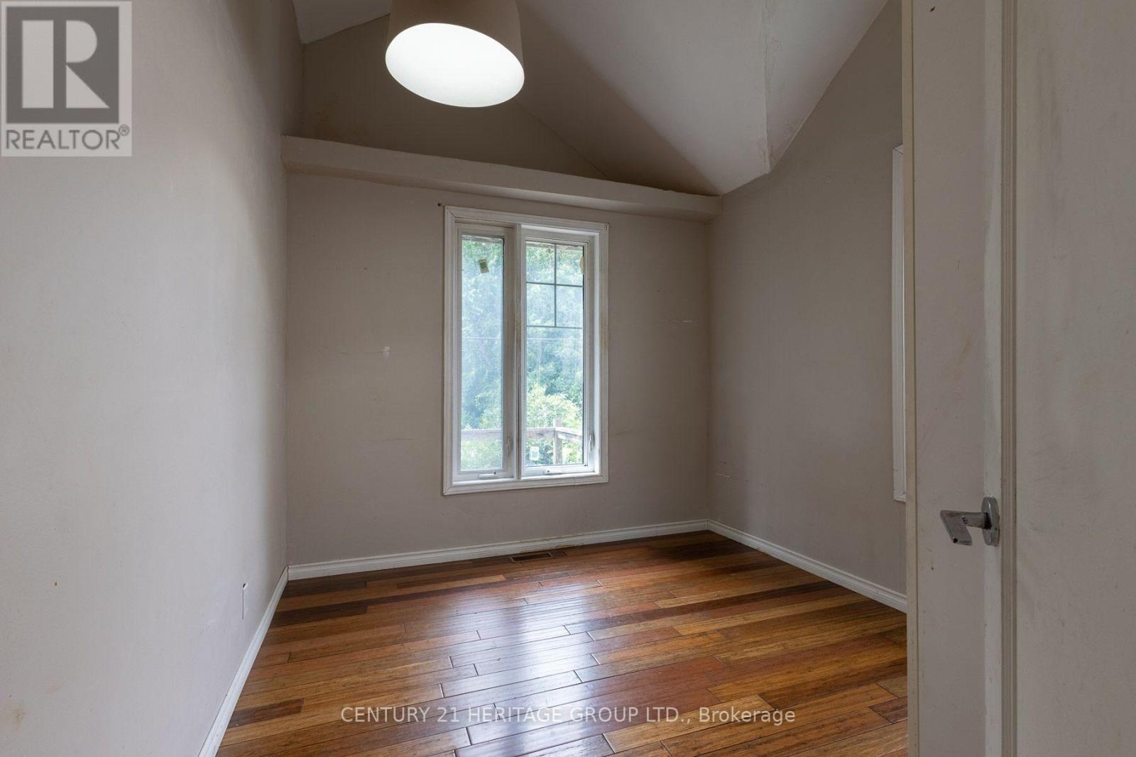 97 ZAPH AVENUE - 12