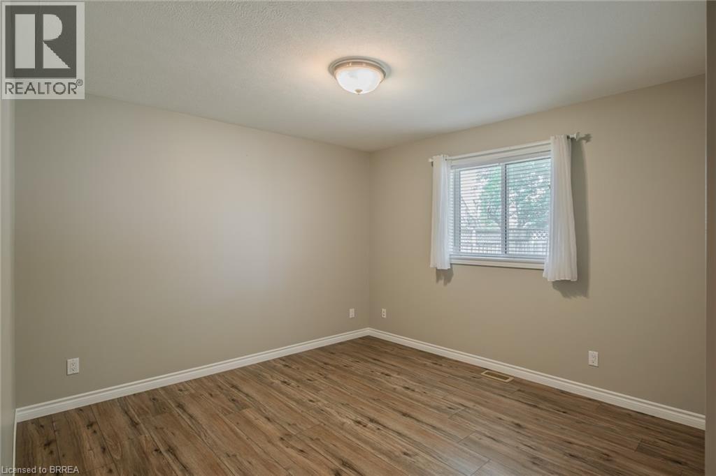 15 LANDON Avenue - 21