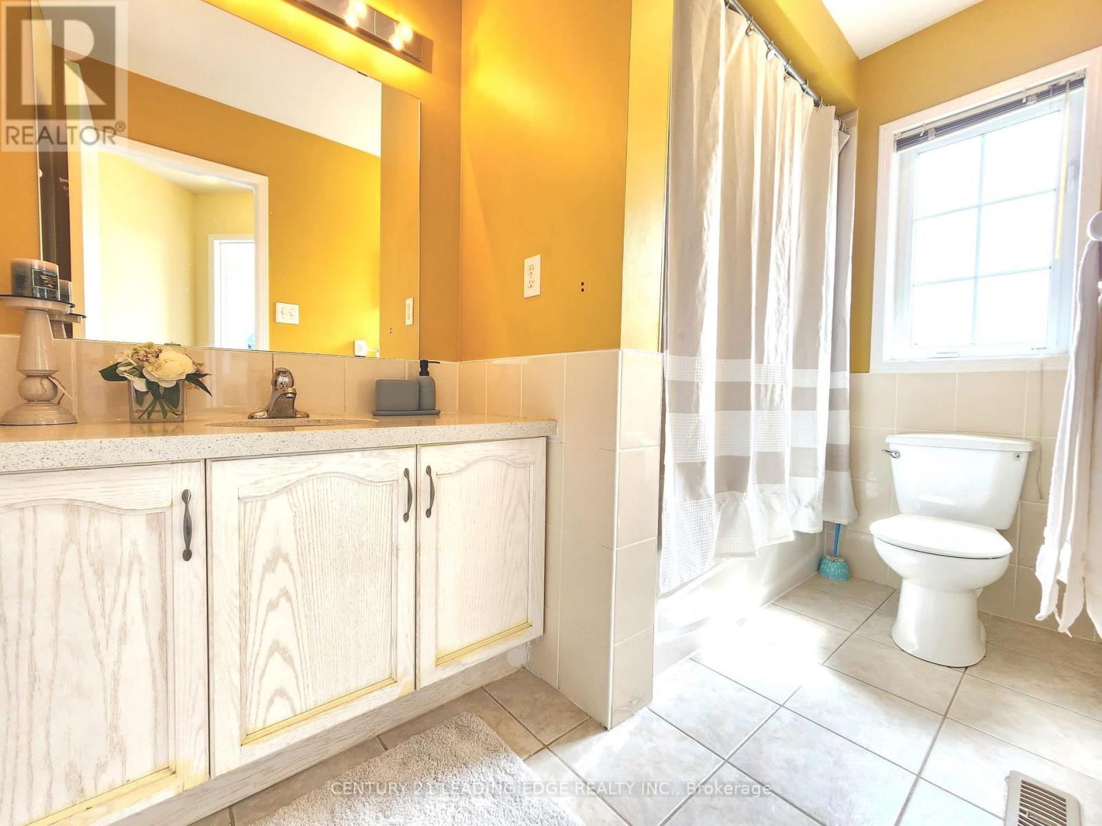 51 YALE LANE - Image 33