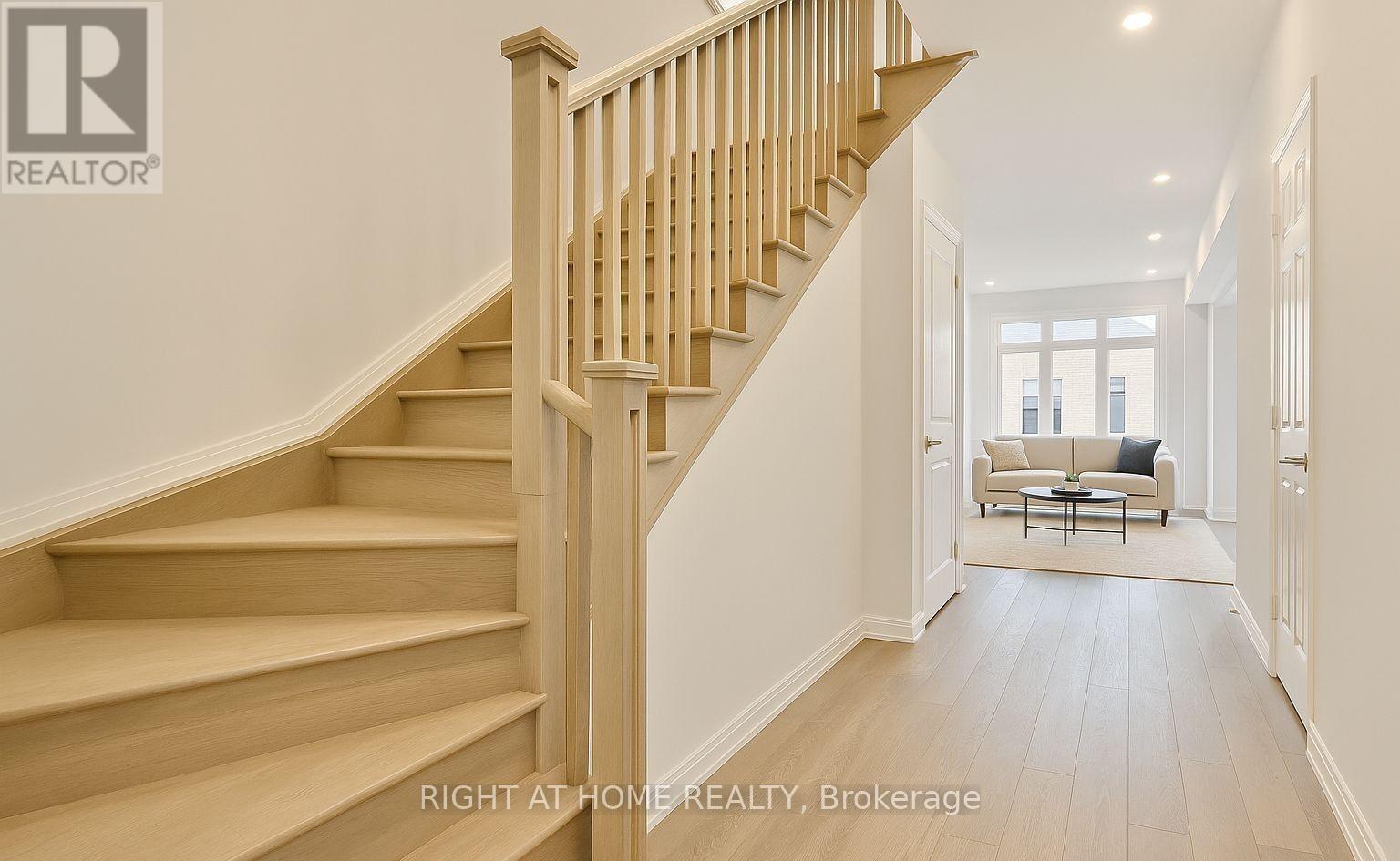 80 Sagewood Avenue, Barrie (Painswick South), Ontario, L9J0K5, Barrie (Painswick South), Ontario — photo 4 of 5