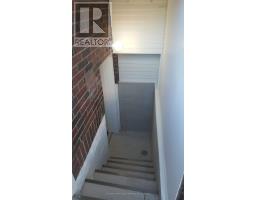 5 - 44 Bartonville Avenue W, Toronto, ON M6M2B5 Photo 8