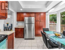 25 Tamarack Circle, Toronto, ON M9P3T9 Photo 10