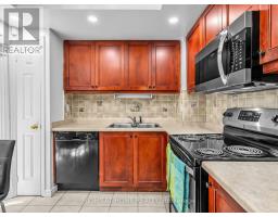 25 Tamarack Circle, Toronto, ON M9P3T9 Photo 11