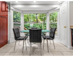 25 Tamarack Circle, Toronto, ON M9P3T9 Photo 13