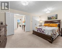 25 Tamarack Circle, Toronto, ON M9P3T9 Photo 25