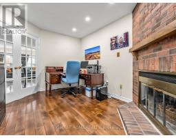 Bedroom 3 - 25 Tamarack Circle, Toronto, ON M9P3T9 Photo 7