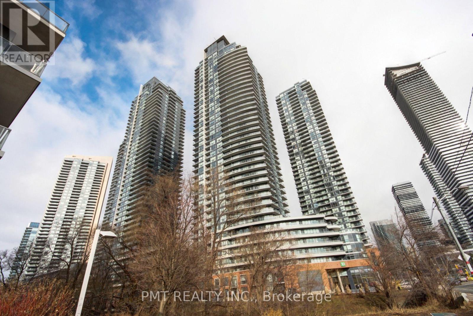 Photo of 2220 Lake Shore Boulevard