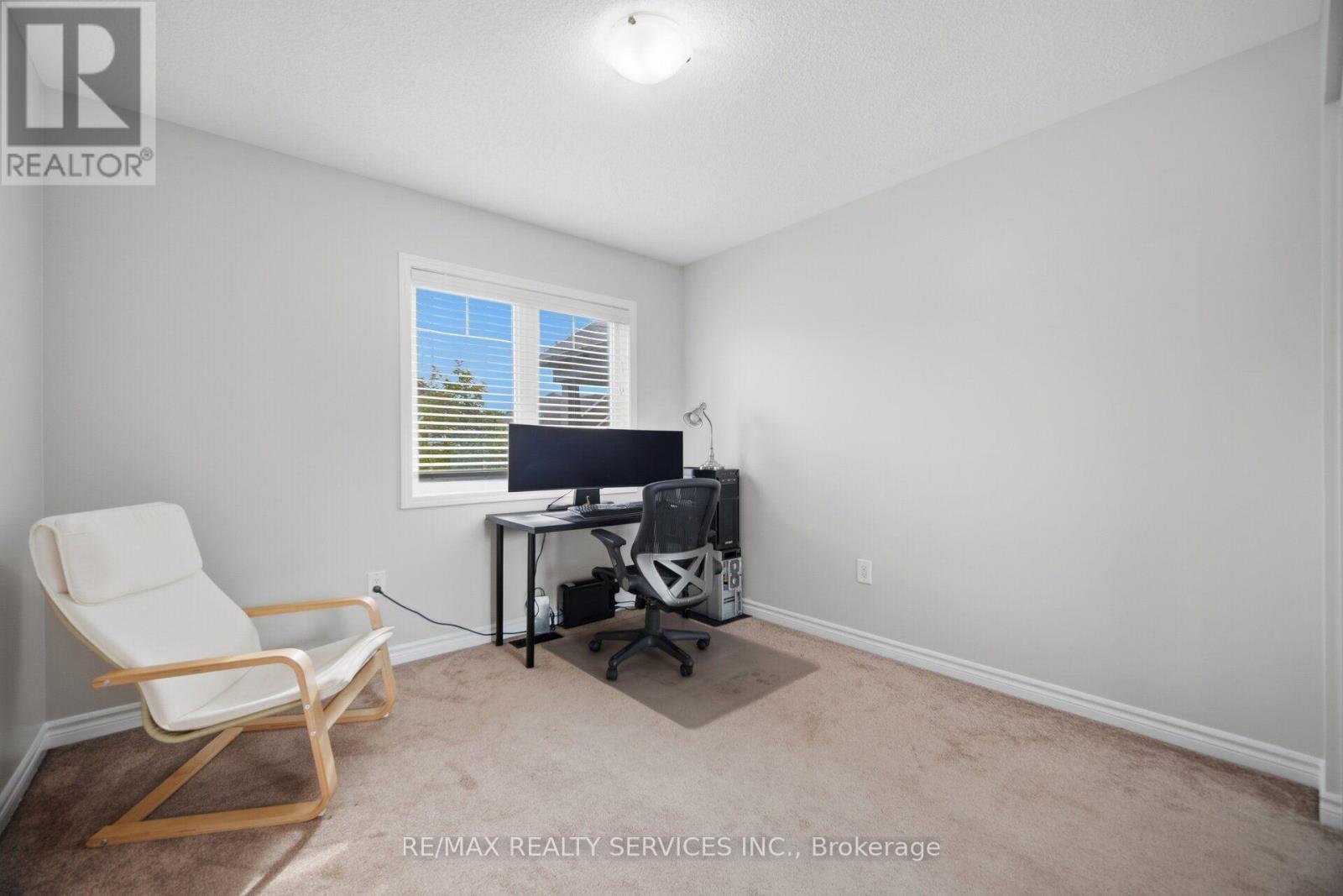 3 FENCHURCH DRIVE - Image 30