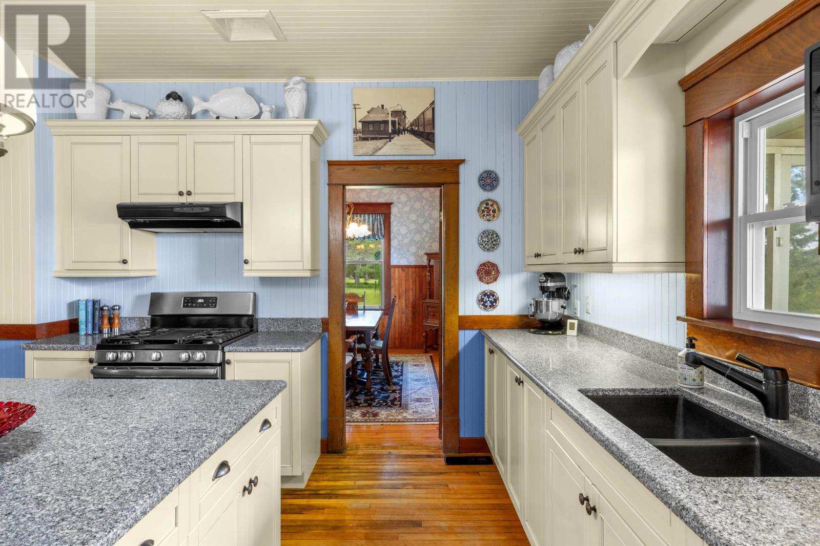 2605 St Mary's Road W, Rte 318 - 22