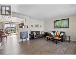 Living room - 19085 Blue Water Avenue, Lakeshore, ON N0P2L0 Photo 12