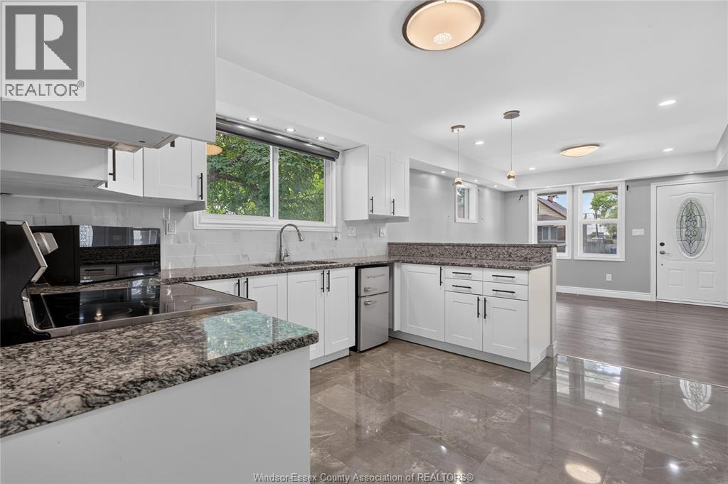2278 CADILLAC - 11