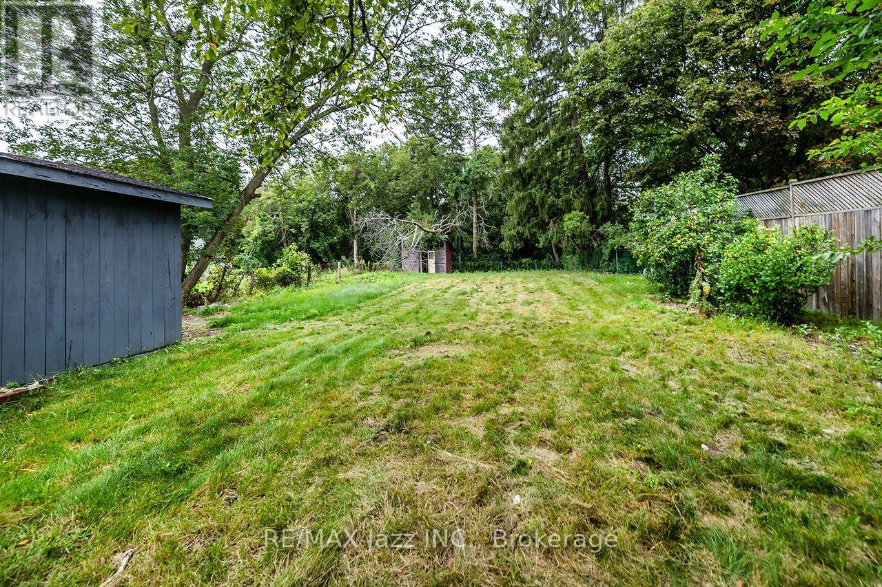 1500 SIMCOE STREET N - 7
