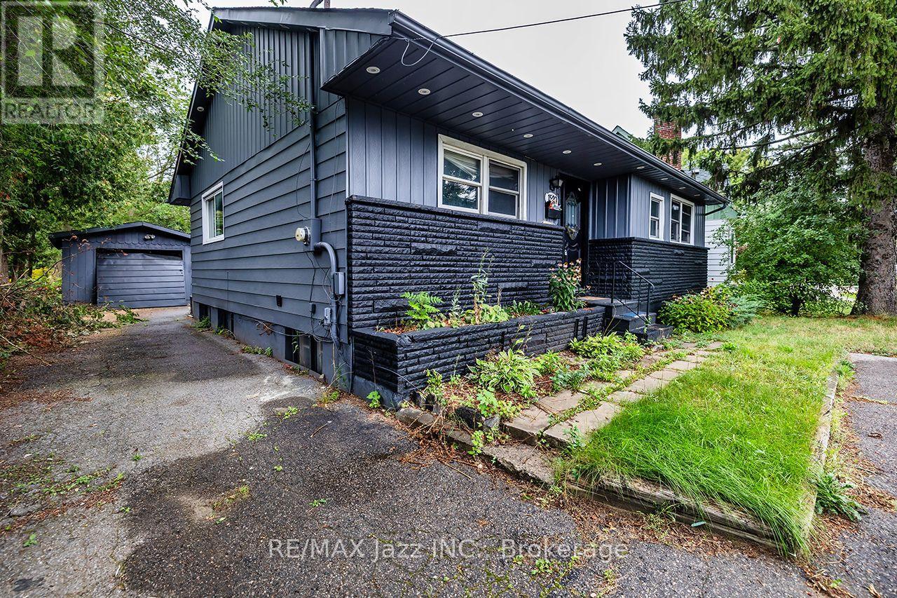 1500 Simcoe Street North, Oshawa (Samac), Ontario, L1G4X7, Oshawa (Samac), Ontario — photo 4 of 5