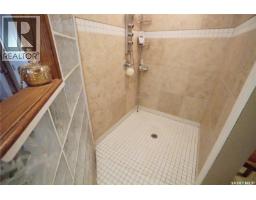 406 2nd Avenue W, Riverhurst, SK S0H3P0 Photo 23