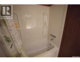 406 2nd Avenue W, Riverhurst, SK S0H3P0 Photo 39