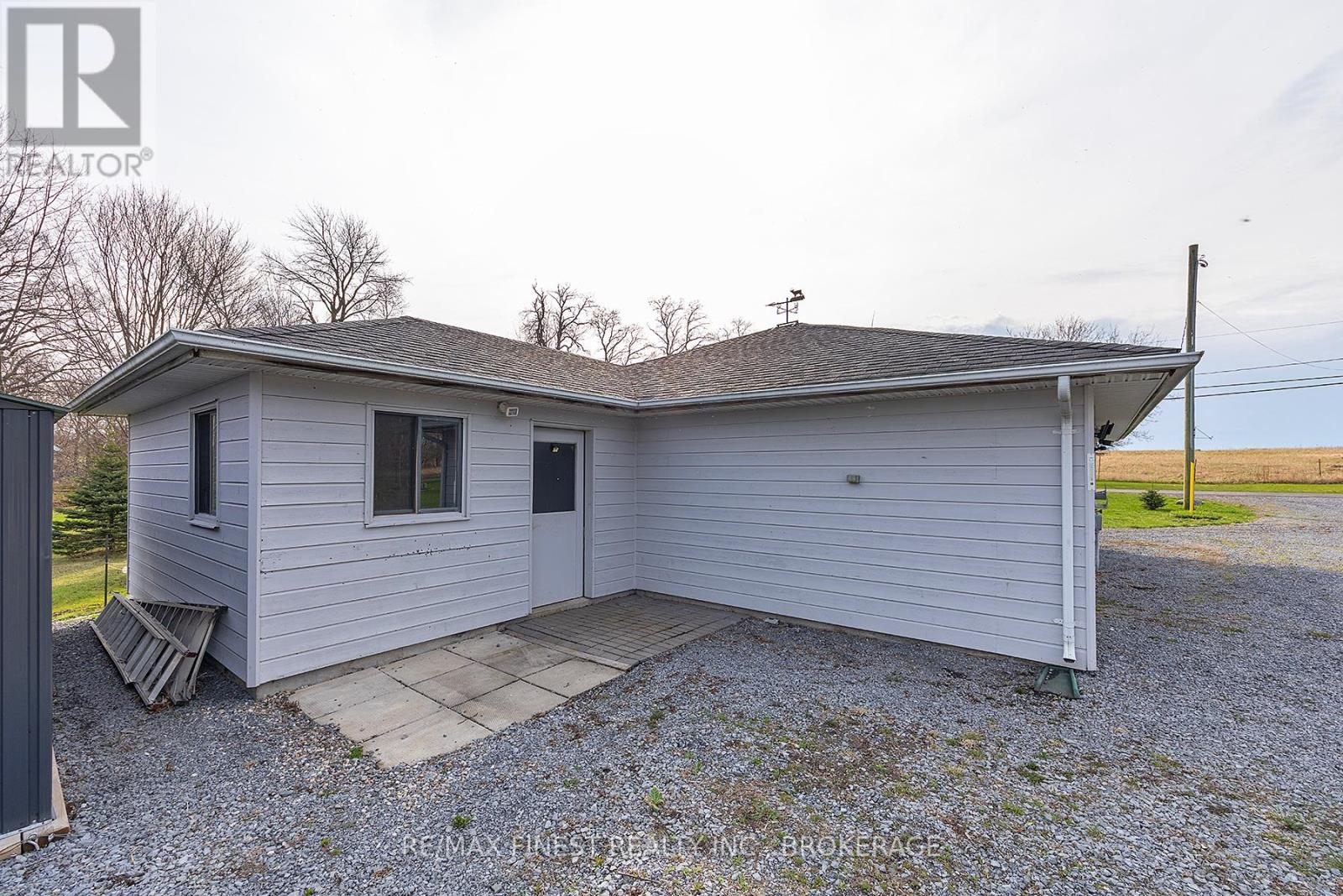 2800 FRONT ROAD - 33