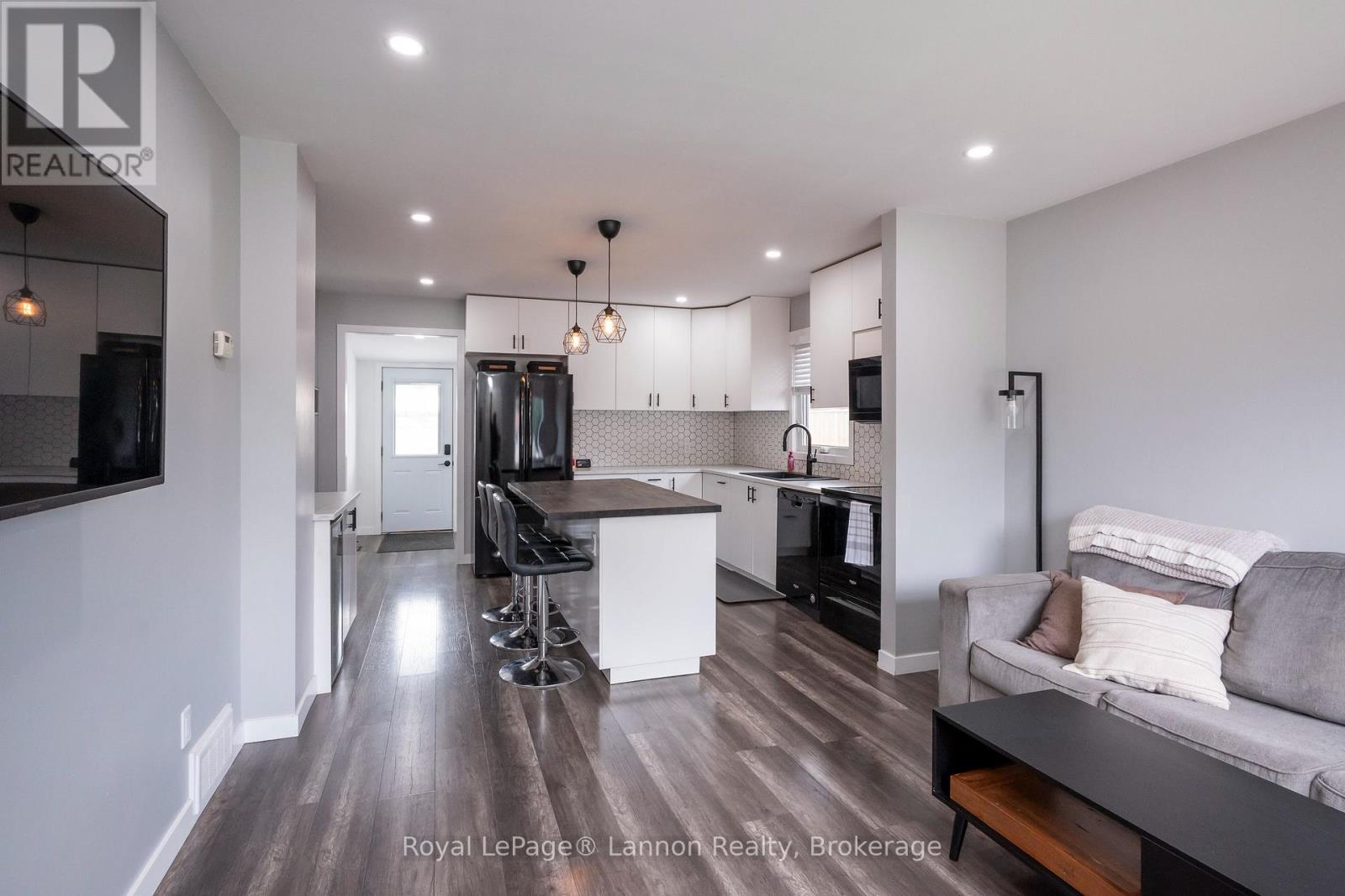825 NEWPORT AVENUE - 5