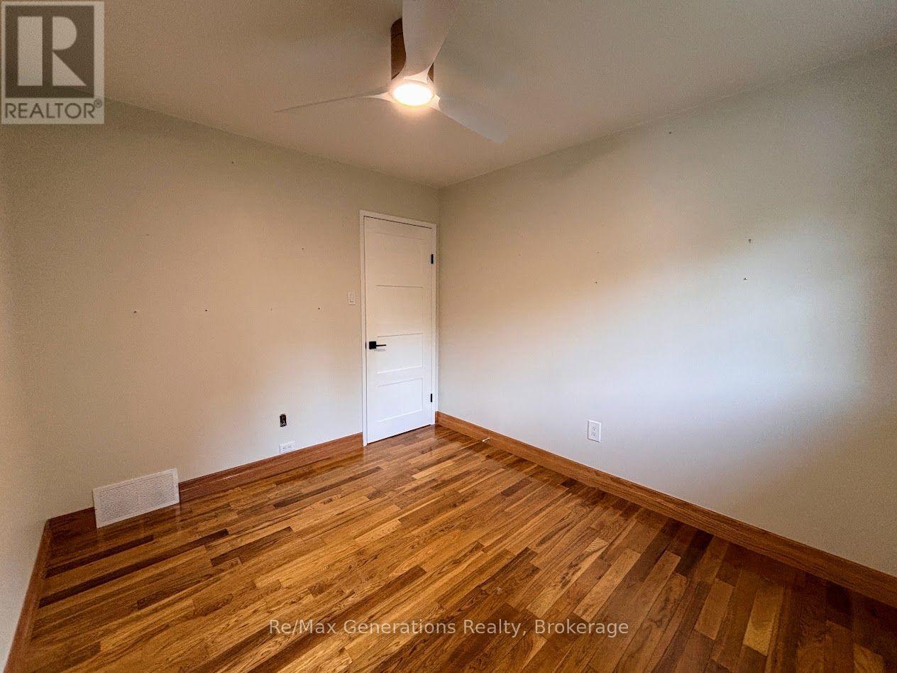 34 REDWING AVENUE - Image 18