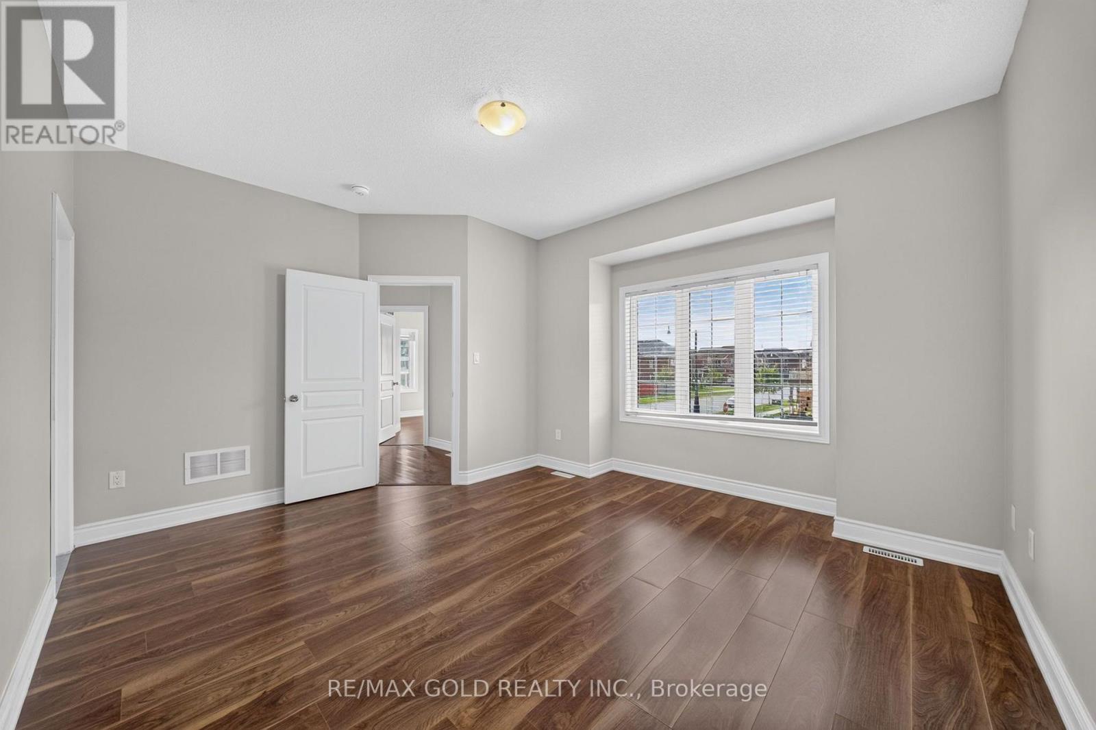43 KILKARRIN ROAD W - 32
