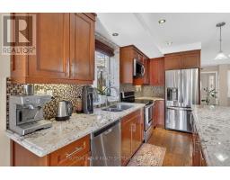 Kitchen - 32 Green Lanes, Toronto, ON M8Z4V6 Photo 7