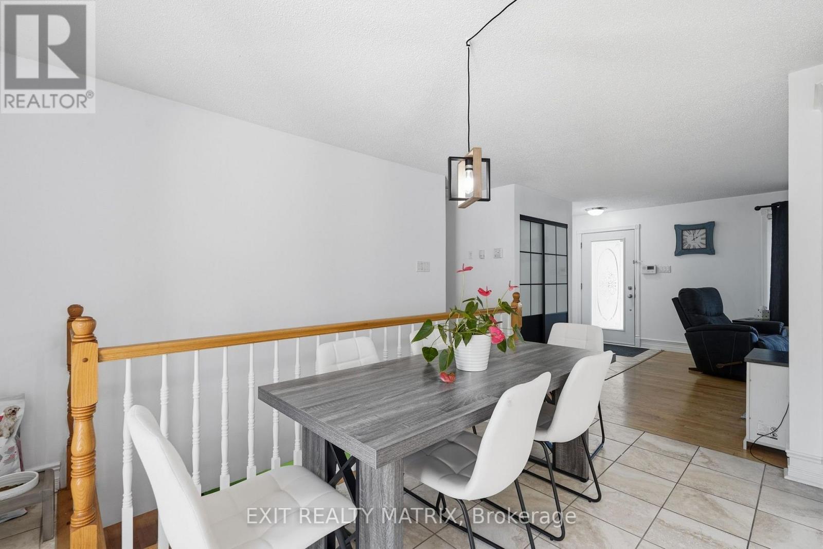 2807 LEONARD STREET - 12