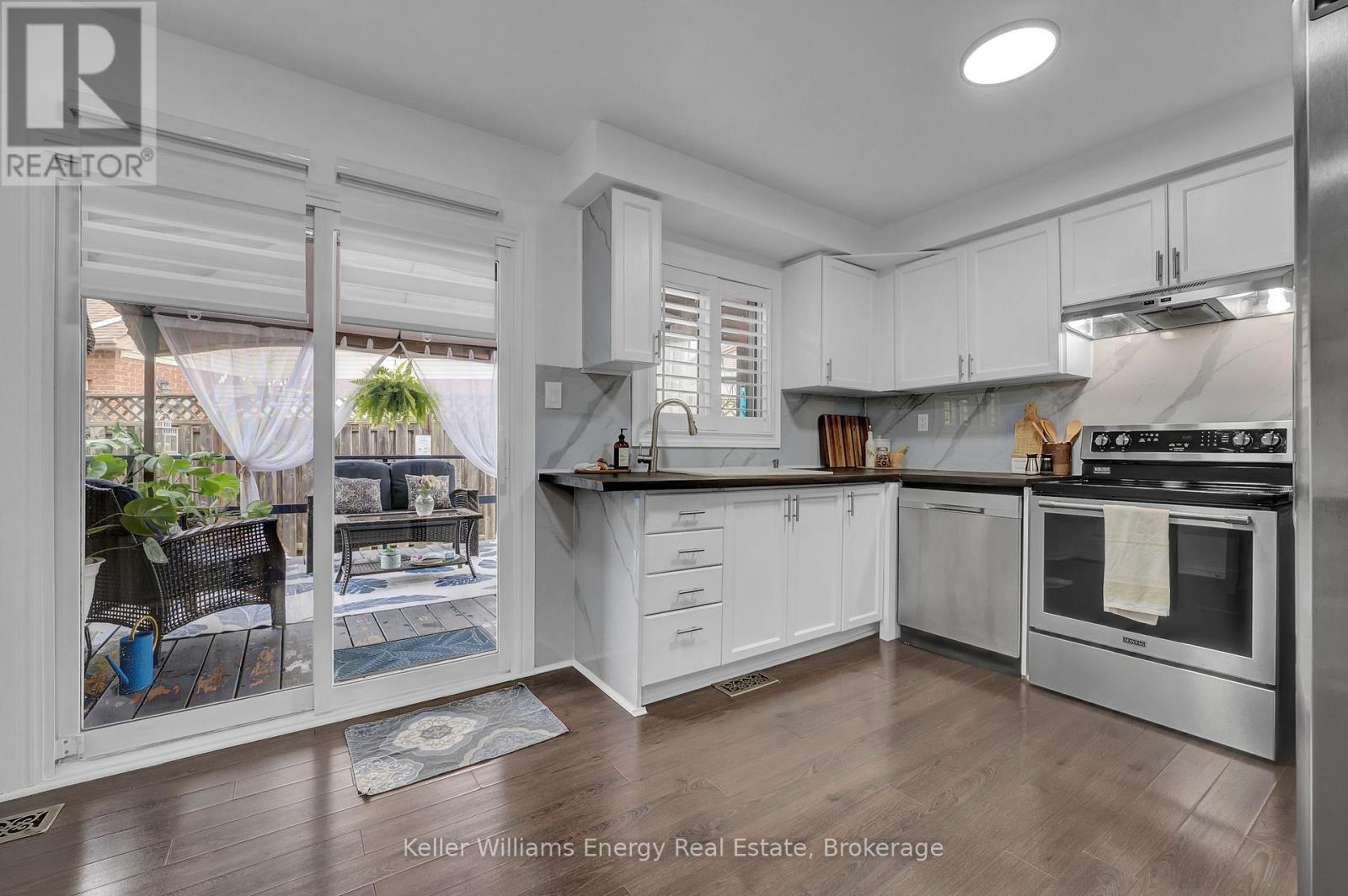 831 LAVIS STREET - Image 16