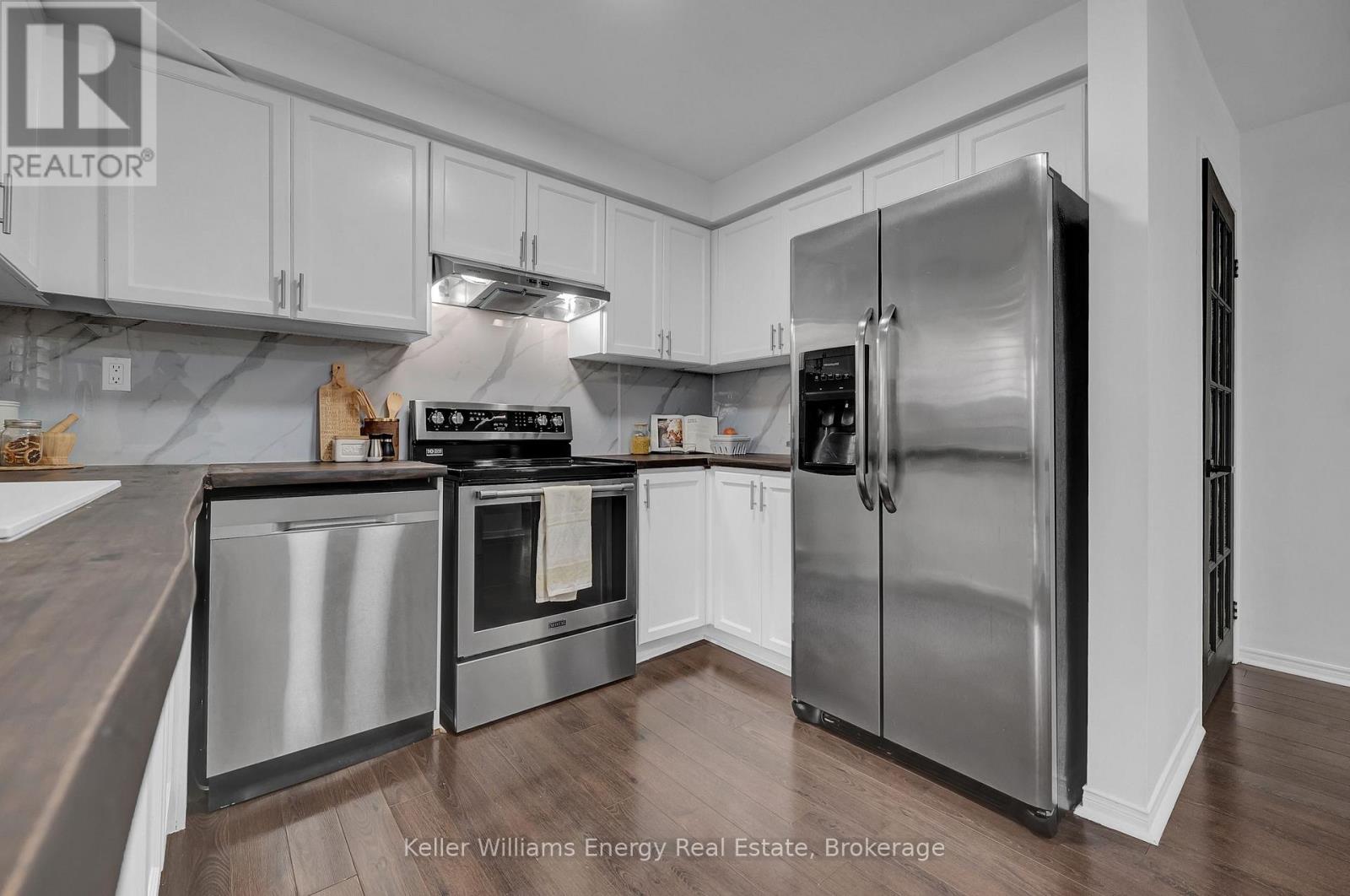 831 LAVIS STREET - Image 20