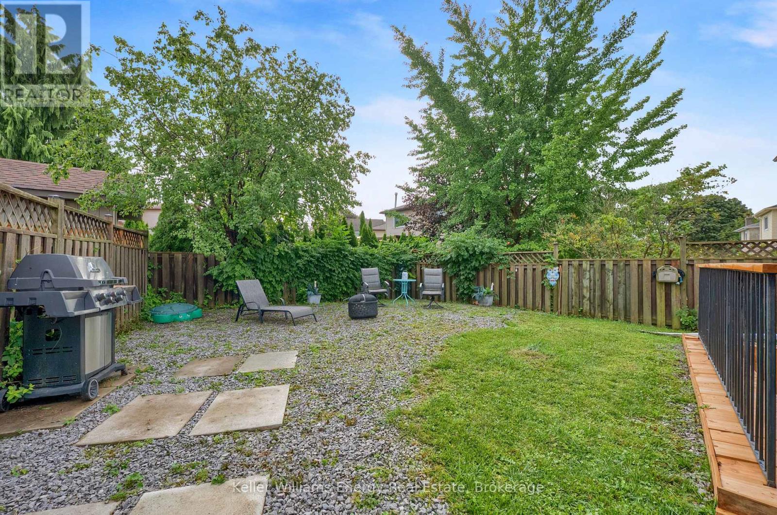 831 LAVIS STREET - 46