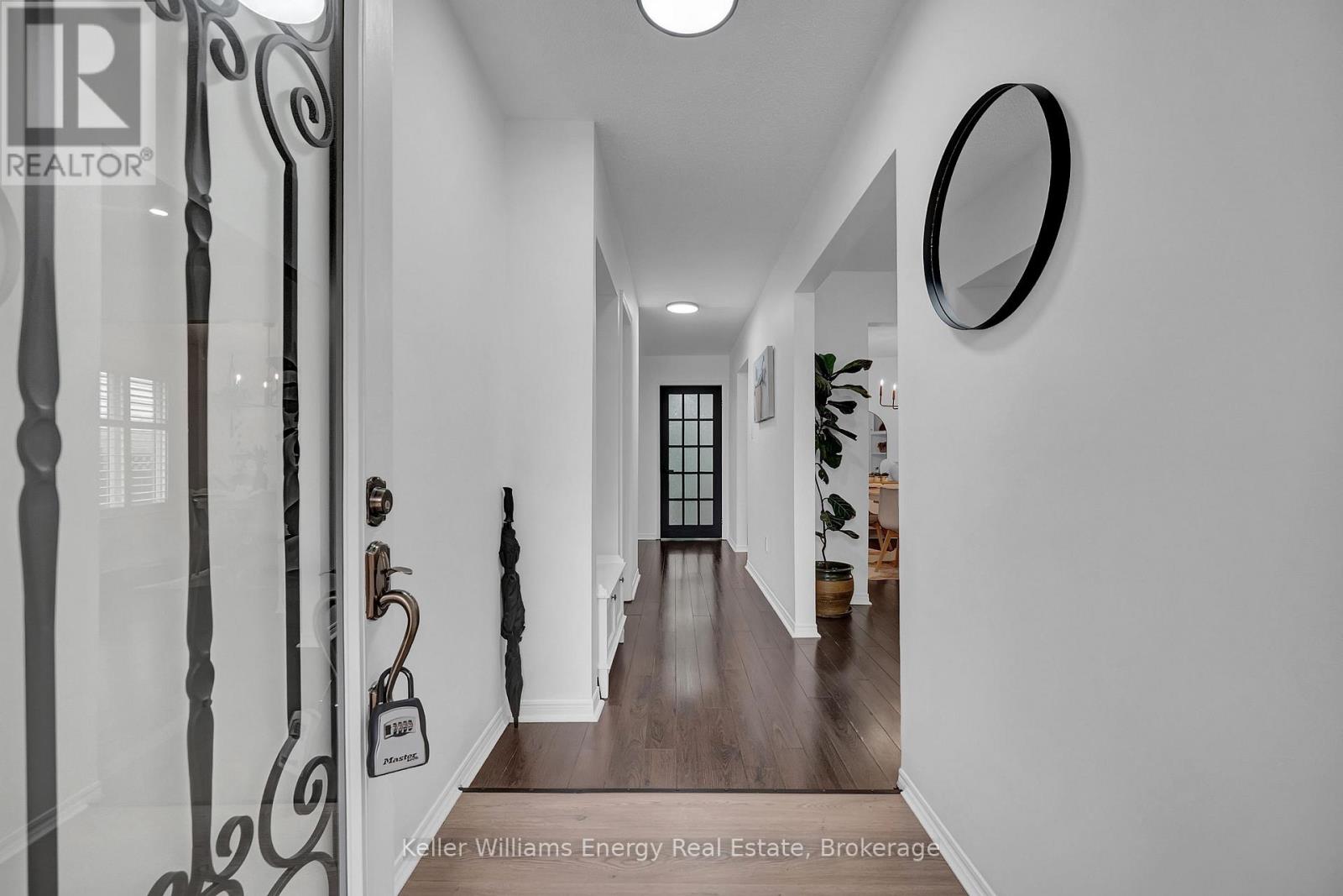 831 LAVIS STREET - 5