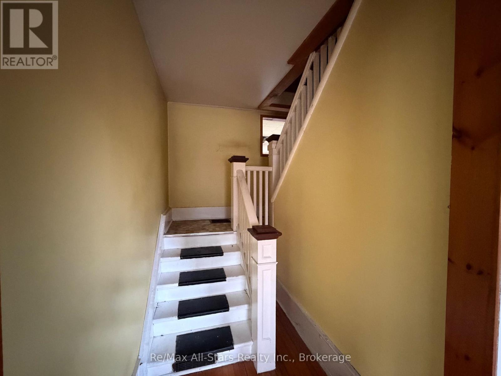54 MUNRO STREET - Image 4