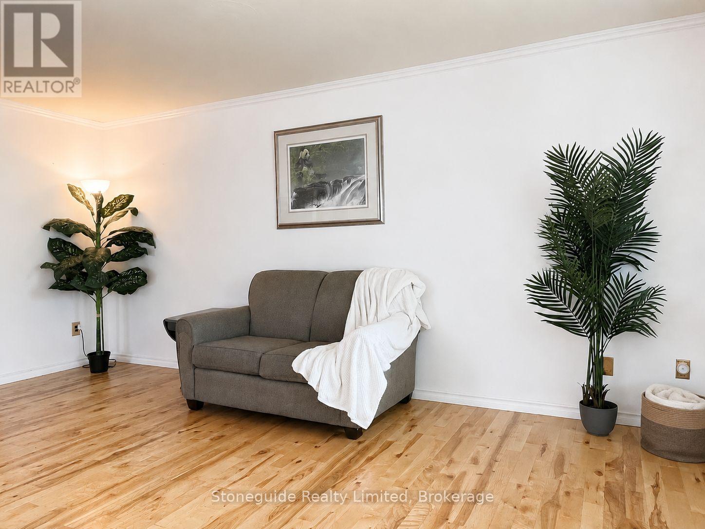 1139 DANITA BOULEVARD - 3