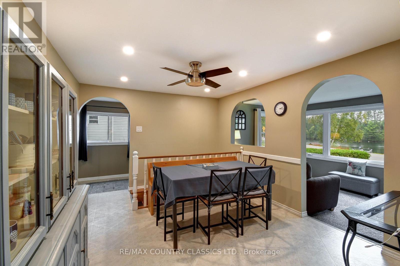1055 BURLEIGH ROAD - 11
